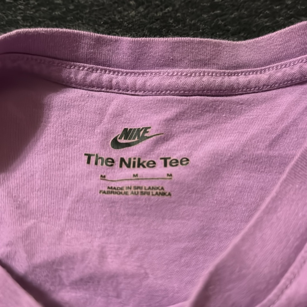 F-53The Nike Tee - Picture 2 of 4